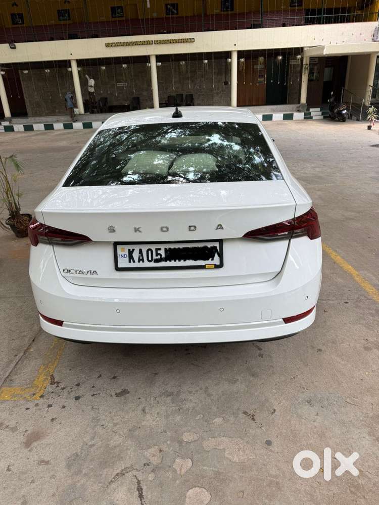 Skoda Octavia 2.0 L K Tsi At, 2023, Petrol