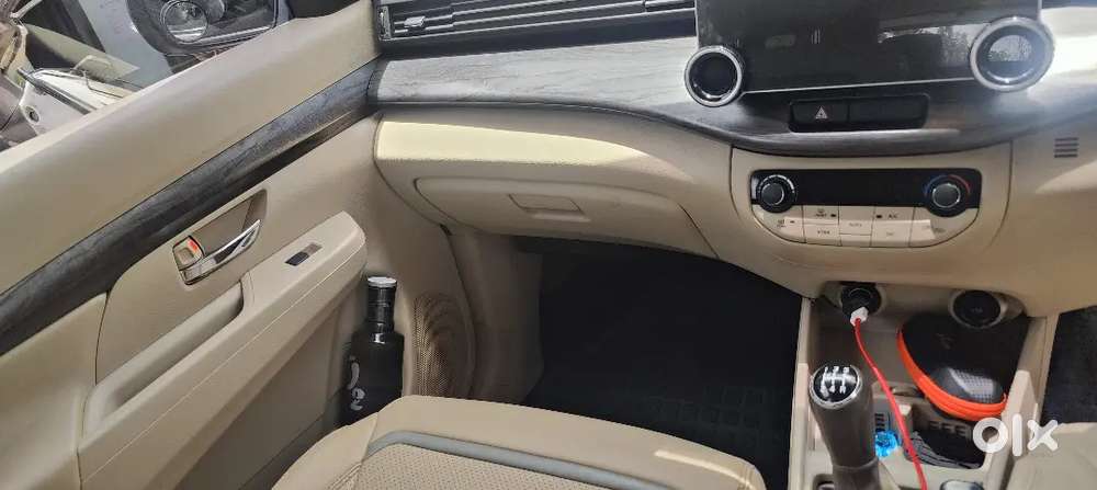 Maruti Ertiga Zxi+ Smart Hybrid2024