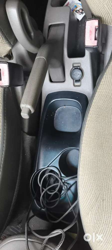 Hyundai I10 1.2 Sportz 2011