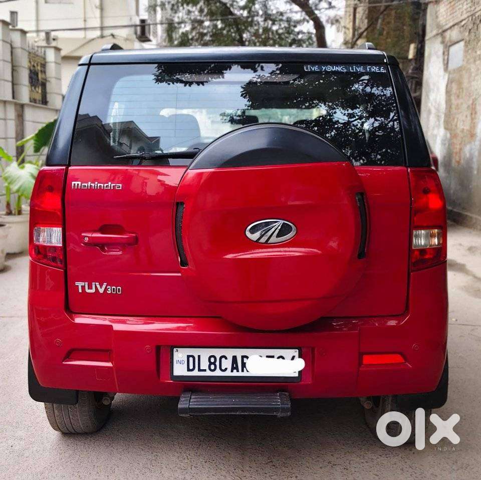 Mahindra Tuv 300 Mhawk100 T8 Dual Tone, 2017, Diesel