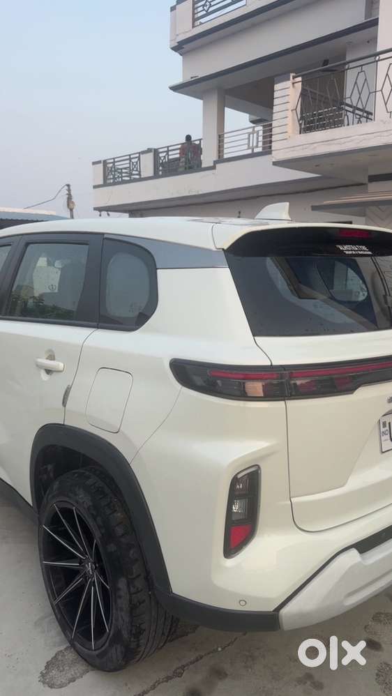 Maruti Suzuki Grand Vitara Petrol 2023