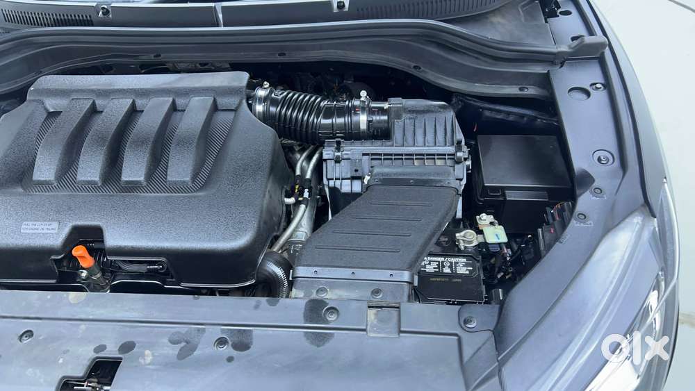 Mahindra Xuv700 2.0 Ax 7 Petrol At Str, 2024, Petrol
