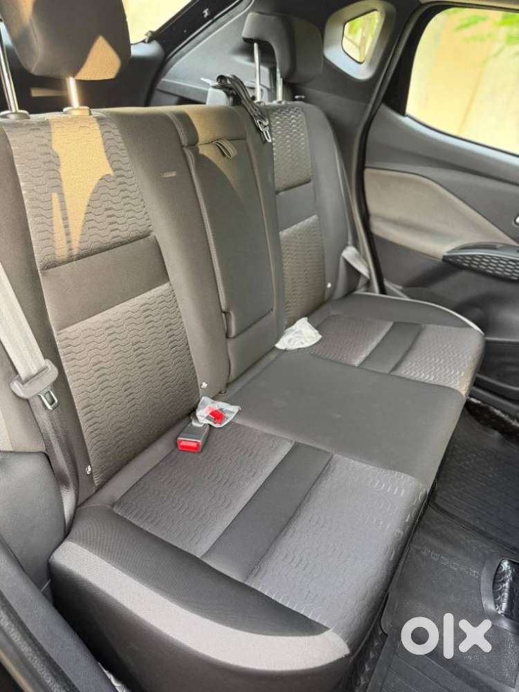 Nissan Magnite N-connecta Mt, 2025, Petrol