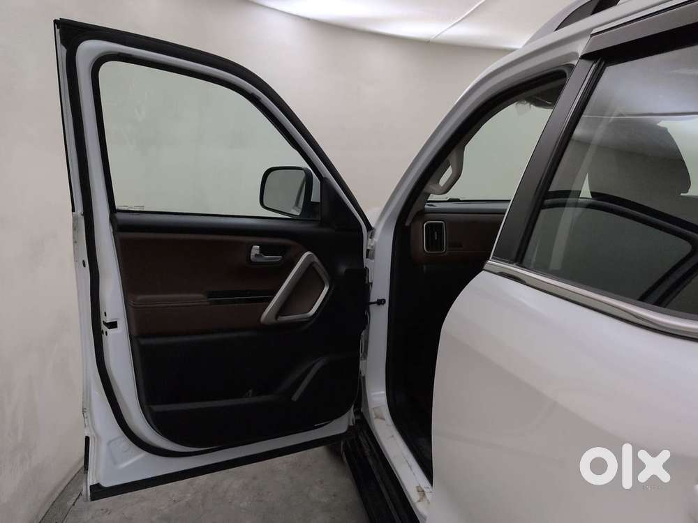 Mahindra Scorpio N Z8 L Petrol At 7 Str, 2023, Petrol