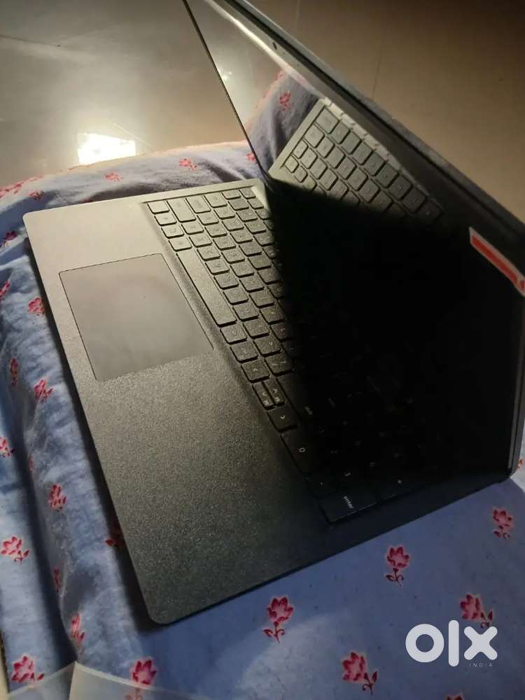 i3 - 135U
13th gen 
8 gb ram
512 gb ssd