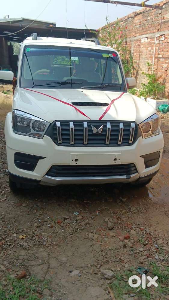 Full Mantion Me Gari Hai
