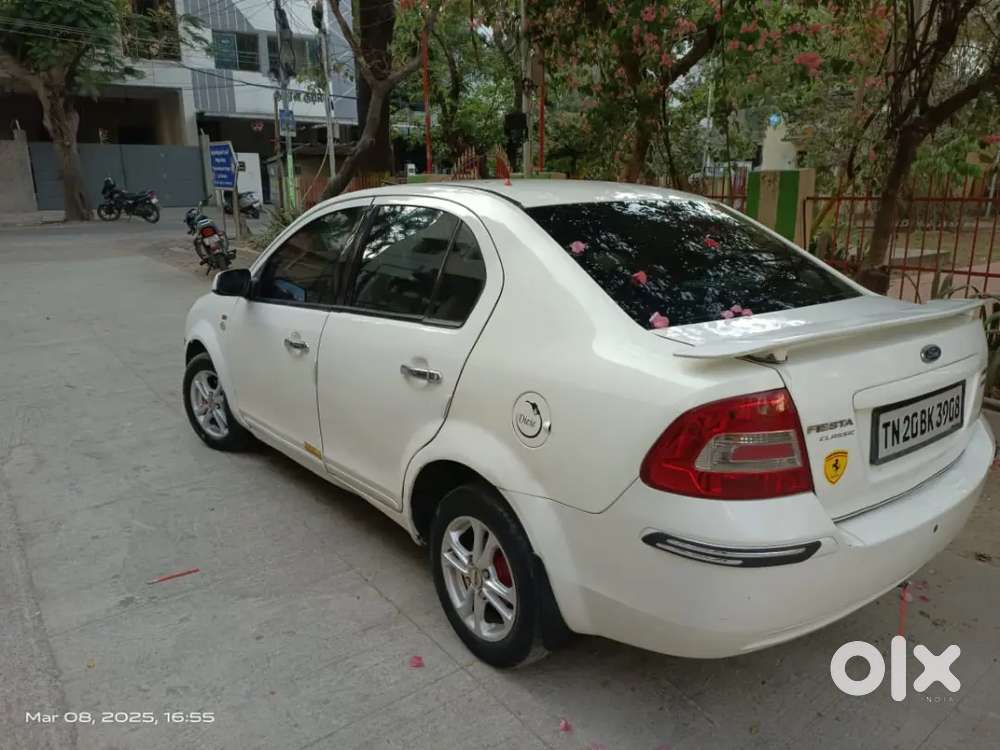 Ford Fiesta - Diesel - Sporty Spoiler - Brand New Tyres - Alloy Wheels