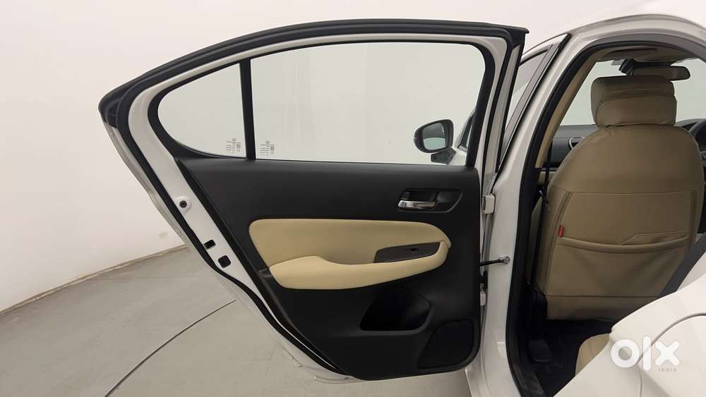 Honda City Vx Petrol Cvt, 2023, Petrol