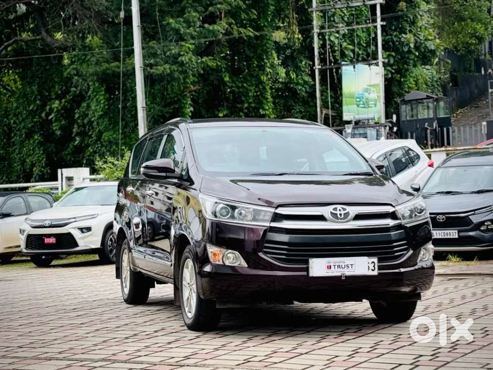 Toyota Innova Crysta 2.4 V 7 Str, 2017, Diesel