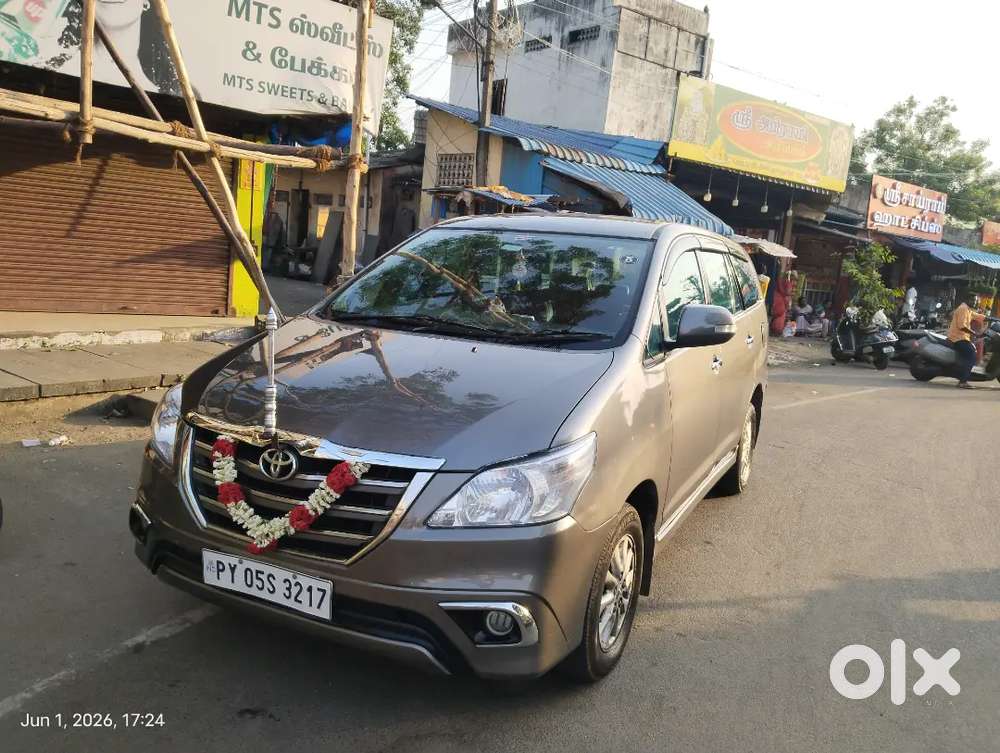 Toyota Innova 2013 Diesel Well Maintained