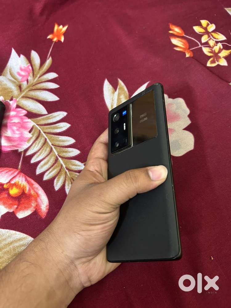 Vivi X 70 pro plus 256 gb / 12+8 gb ram