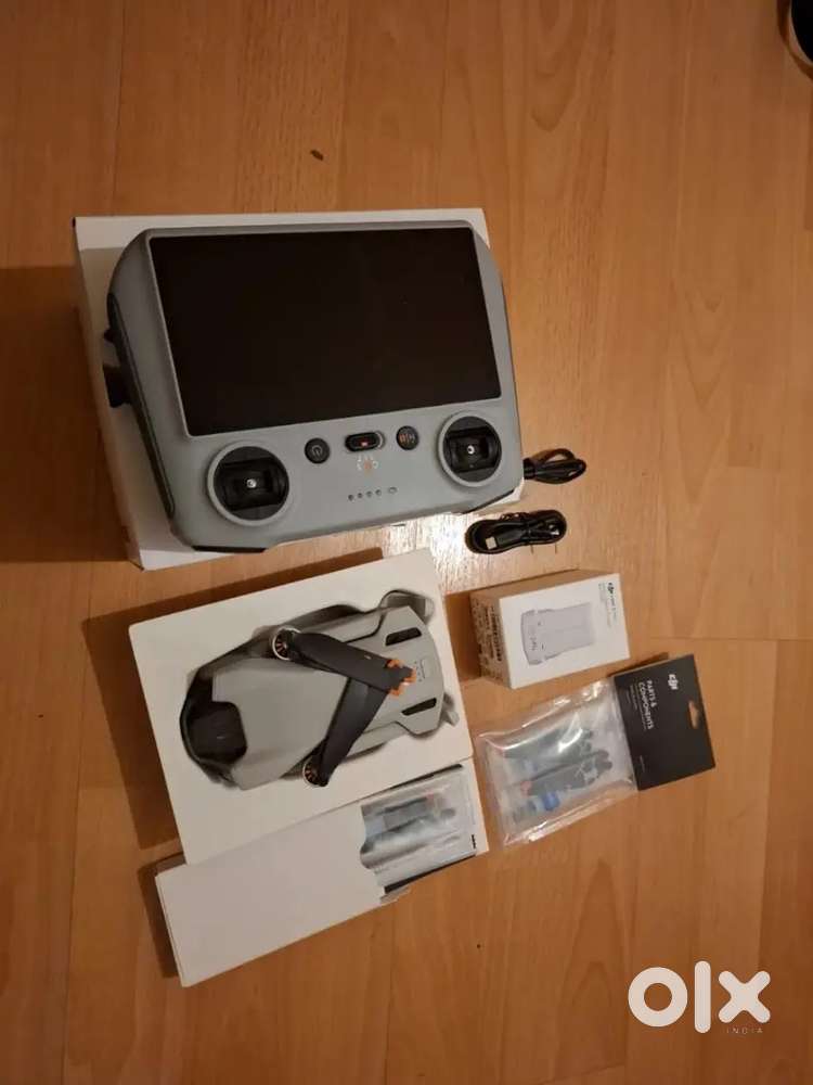 DJI Mini 3 Camera Drone (with RC Remote)