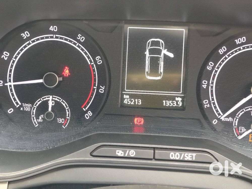 Skoda Kushaq 1.0 Tsi Ambition, 2022, Petrol