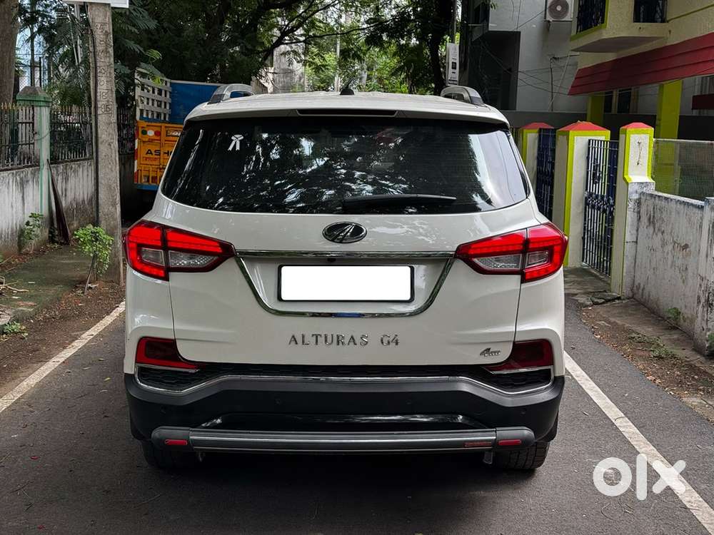 Mahindra Alturas G4