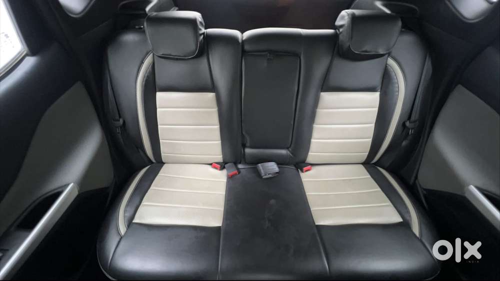 Nissan Magnite 1.0 Xv, 2022, Petrol