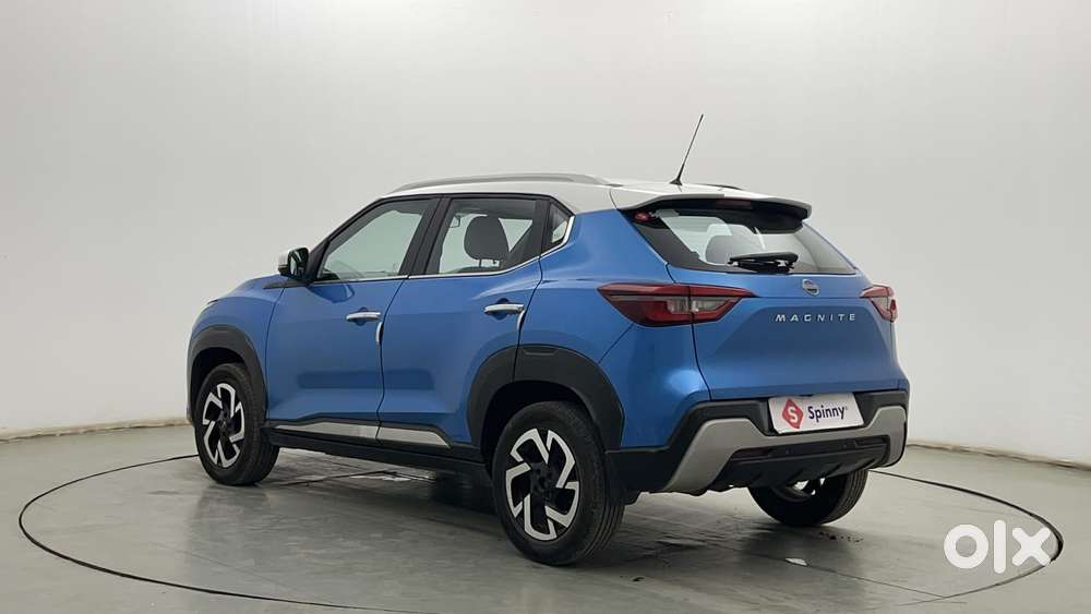 Nissan Magnite 1.0 Xv Premium Dual Tone, 2021, Petrol