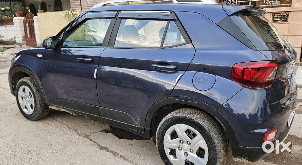 Hyundai Venue S Mt 1.2 Kappa, 2022, Petrol