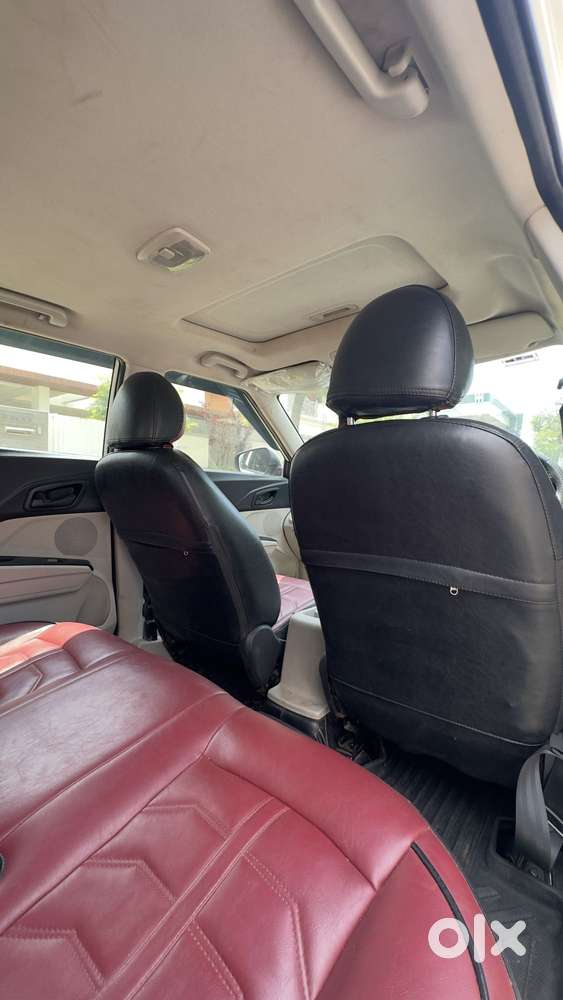 Mahindra Xuv300 W4, 2023, Petrol