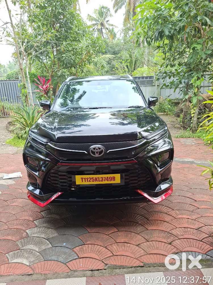 Toyota Urban Cruiser Hyryder 2025 Petrol 6000 Km Driven