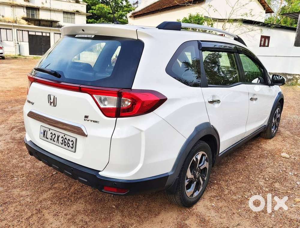 Honda Br-v Style Edition V Cvt, 2016, Petrol