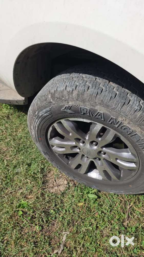 Ford Endeavour Titanium 4x4 2017