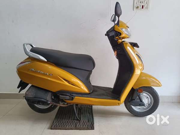 HONDA ACTIVA BS4 2018 MODEL SINGLE OWNER MINT CONDITION INSURANCE LIVE