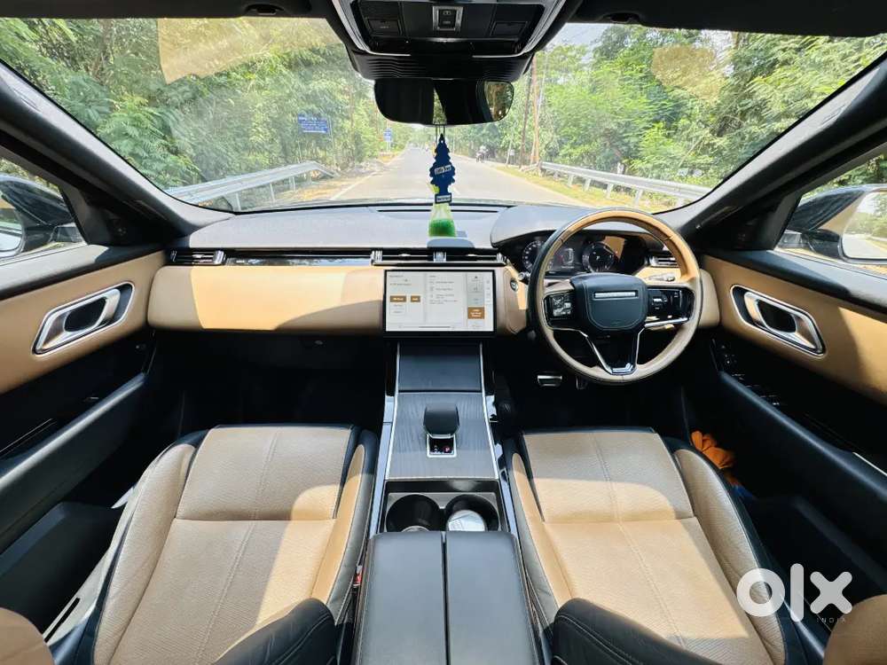 Range Rover Velar 2024 Diesel 33000 Km Driven