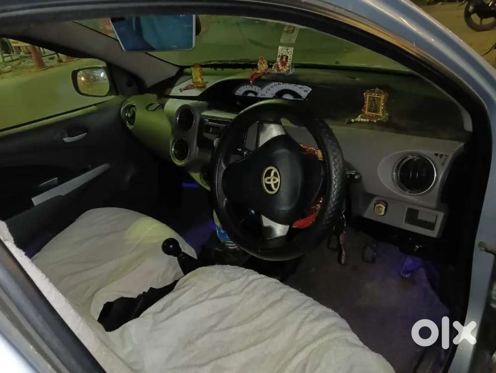 Toyota Etios 2011 Petrol