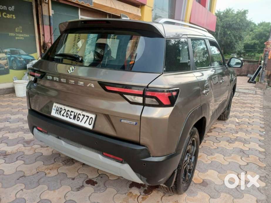 Maruti Suzuki Brezza 1.5 Zxi Smart Hybrid, 2022, Petrol
