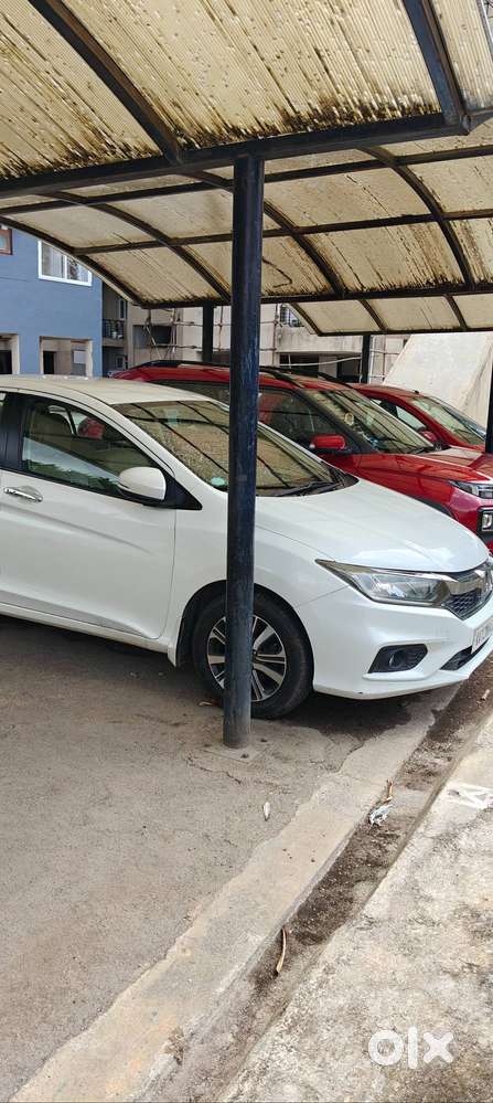 P White Honda City 2018 Petrol 125000 Km Driven