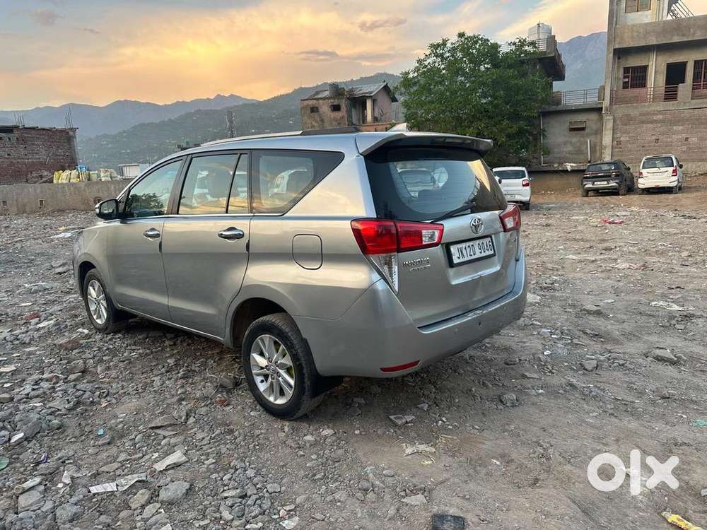 Toyota Innova Crysta 2017 Diesel Well Maintained