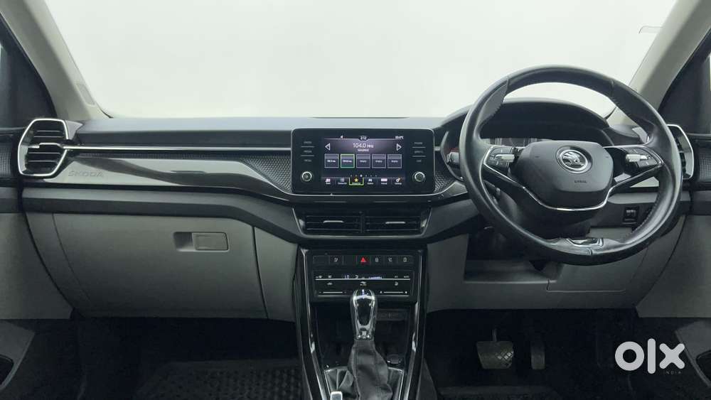 Skoda Kushaq Style 1.0l Tsi At, 2022, Petrol