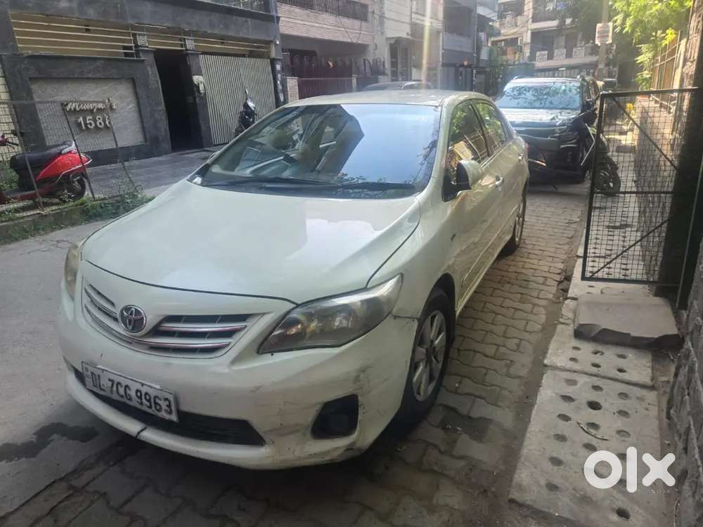 Toyota Corolla Altis 2013