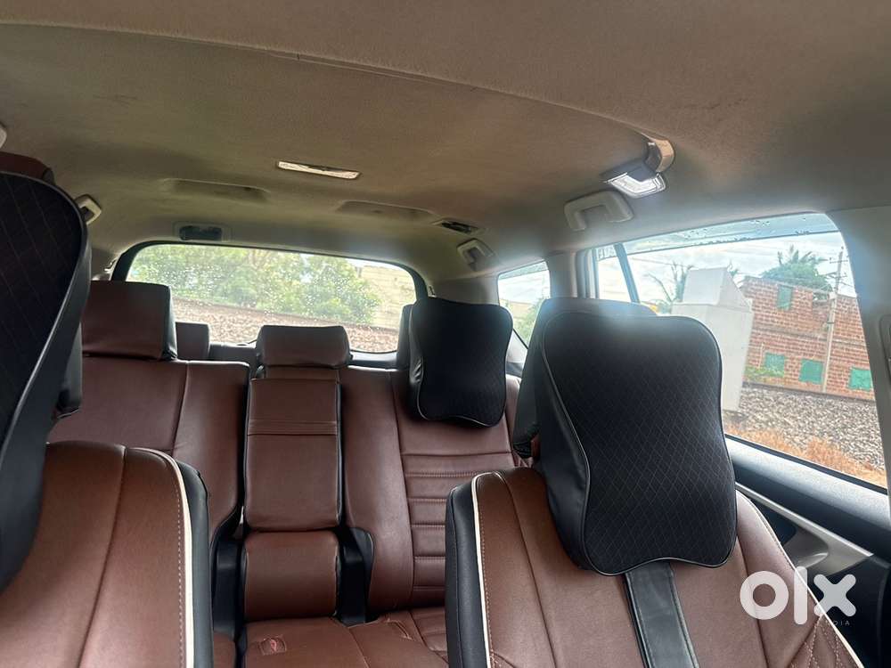 Toyota Innova Crysta 2021 Variant