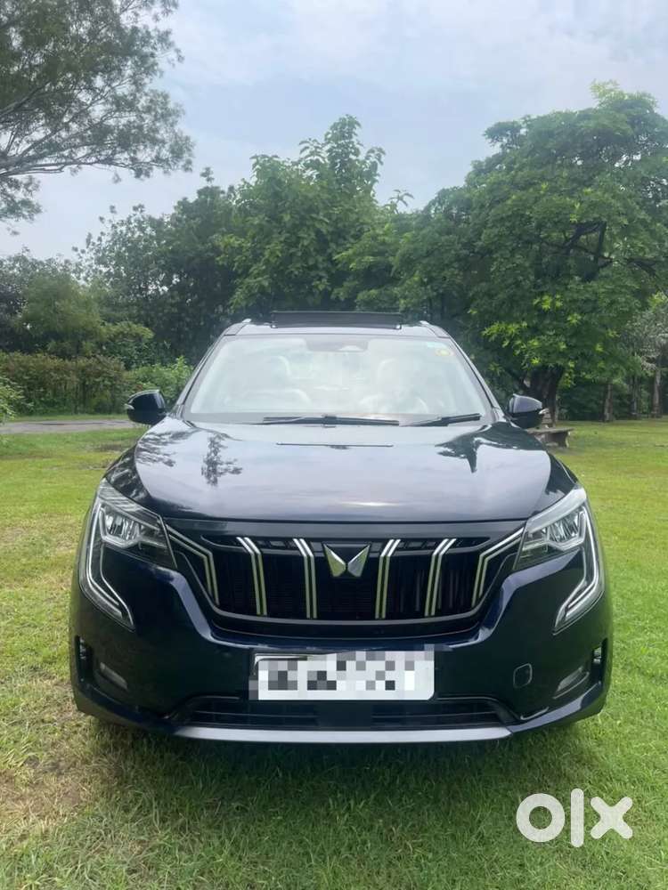 Mahindra Xuv700 2.0 Ax 7 Petrol At Str, 2023, Petrol