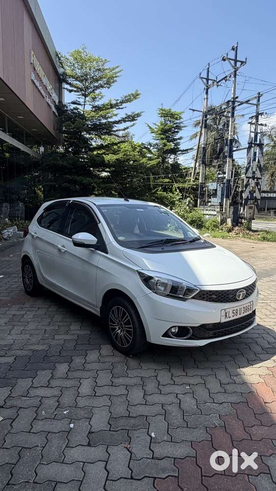 Tata Tiago Xz, 2016, Petrol
