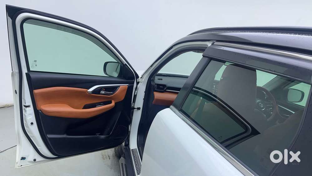 Maruti Suzuki Grand Vitara 1.5 Zeta Smart Hybrid At, 2023, Petrol