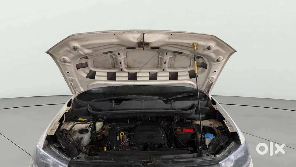 Volkswagen Taigun 1.0 Tsi Highline At, 2022, Petrol