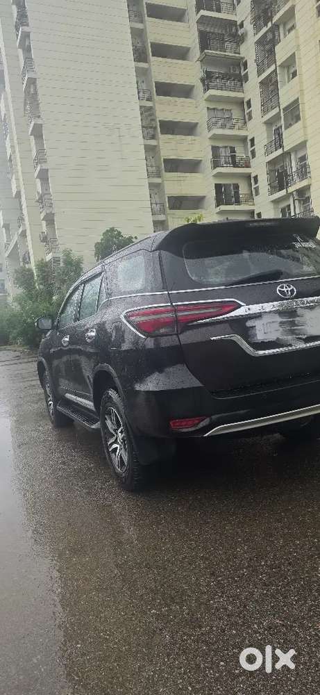 A Well Maintained Fortuner Single Hand Driven Mint Condition