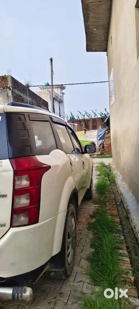 Mahindra Xuv500 2015