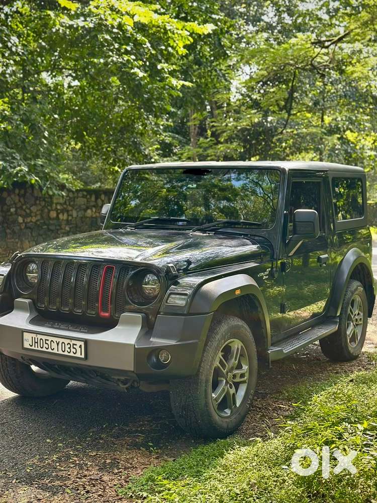 Mahindra Thar Petrol 2022