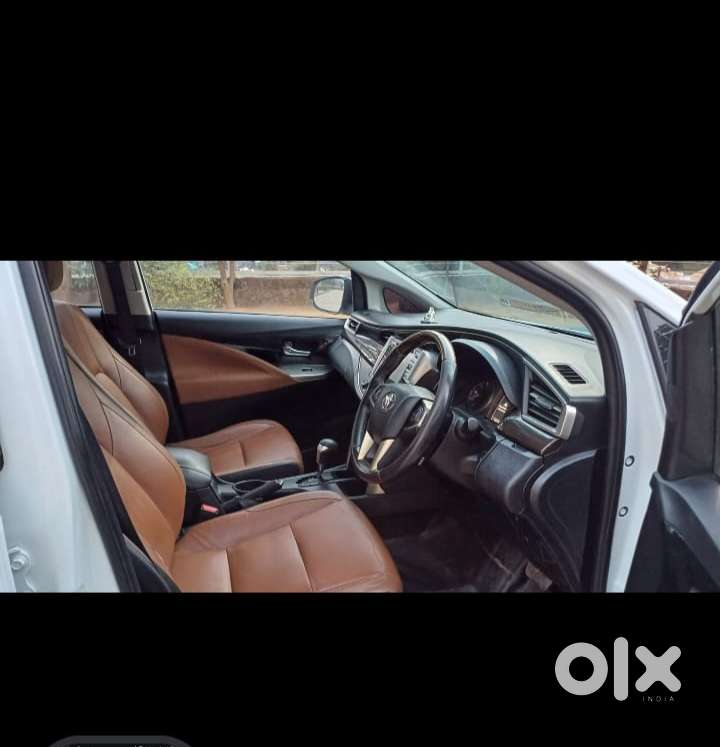 Toyota Innova Crysta 2.8z Automatic, 2016, Diesel