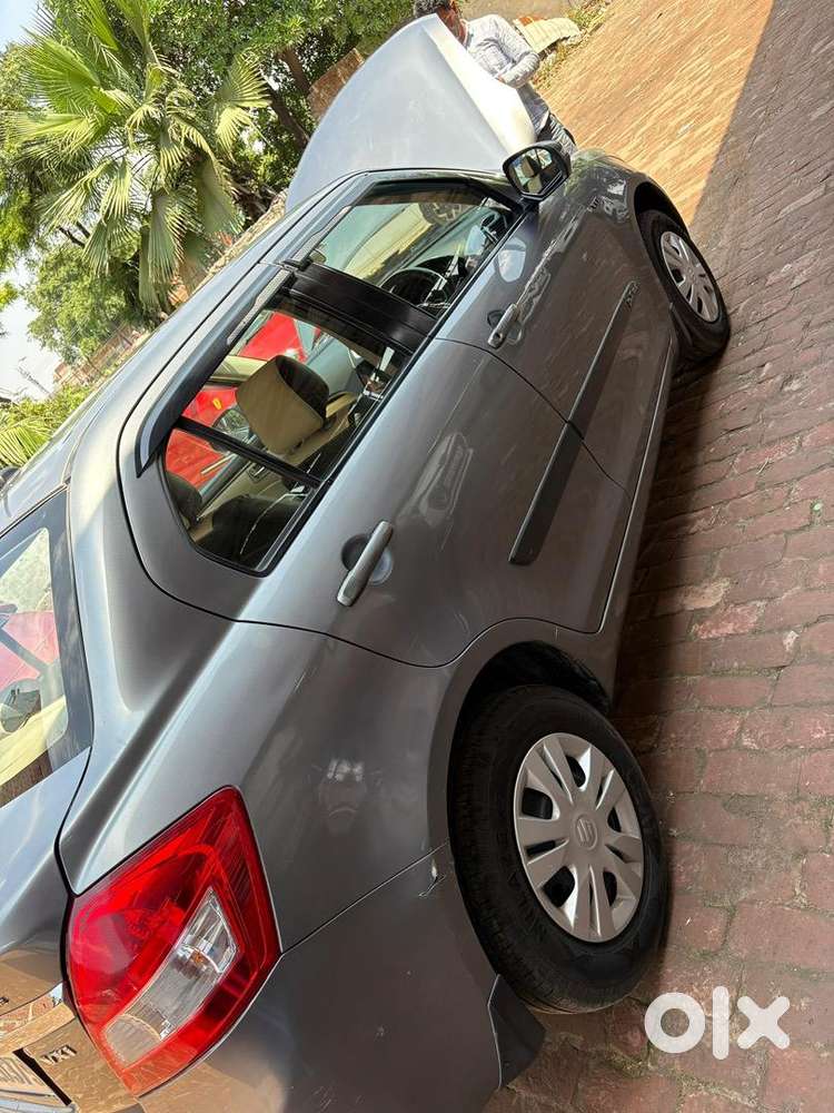 Maruti Suzuki Swift Dzire 2014 Petrol Well Maintained