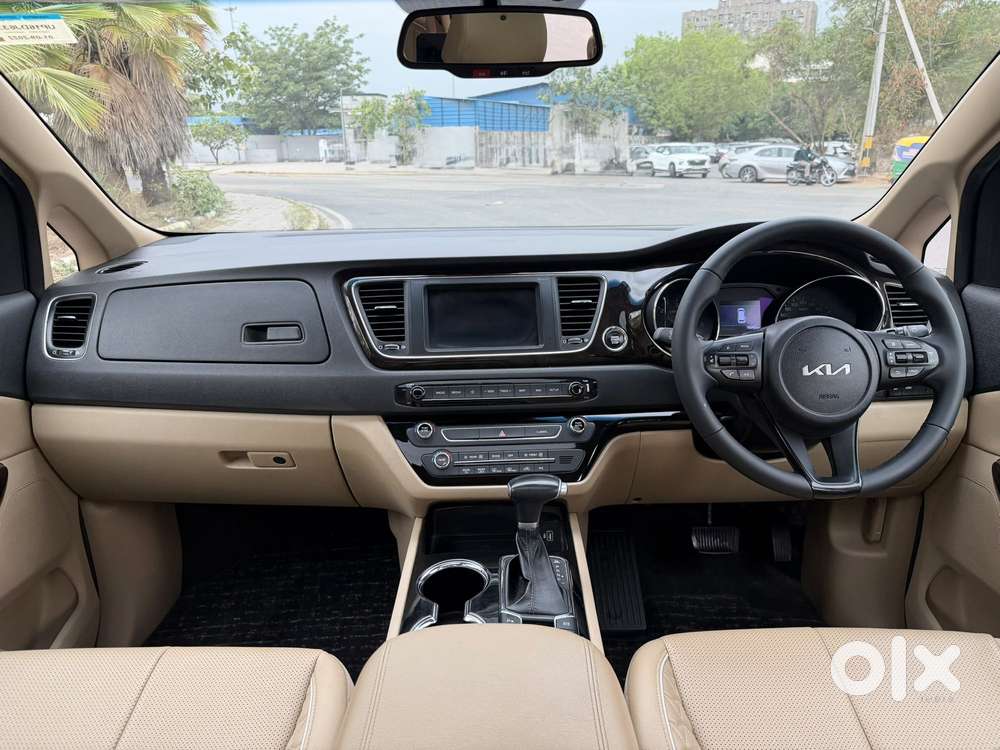 Kia Carnival Limousine Plus 7 Str, 2022, Diesel