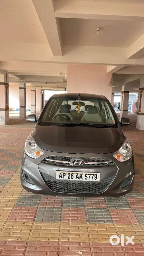 Hyundai I10 Sportz Petrol 2011