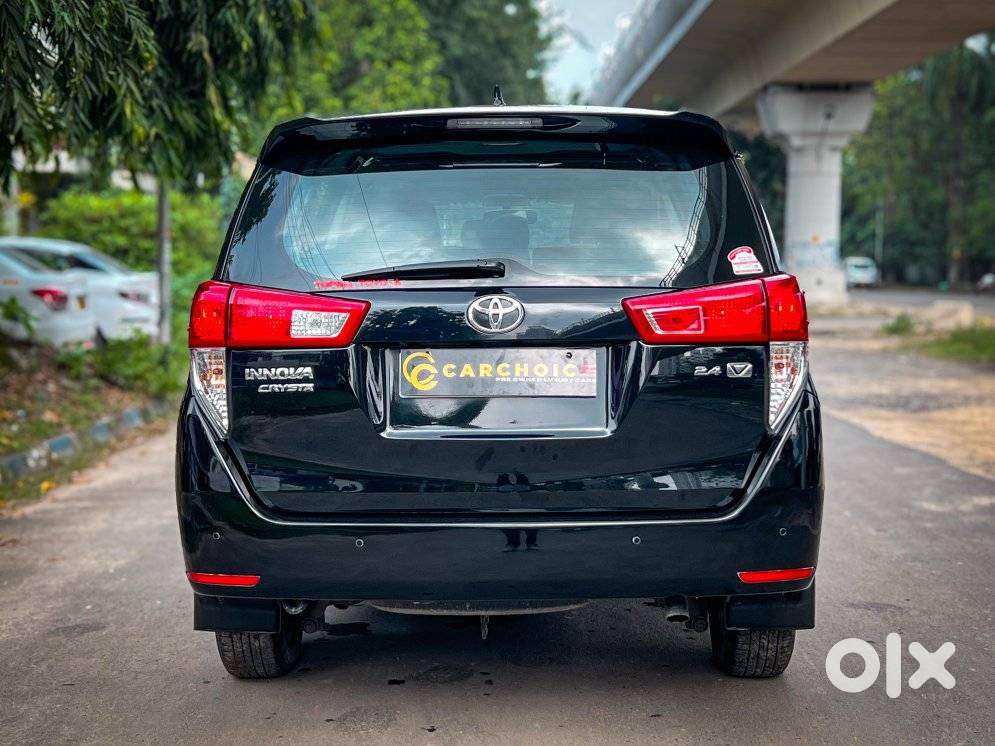 Toyota Innova Crysta 2.4 V 8 Str, 2022, Diesel