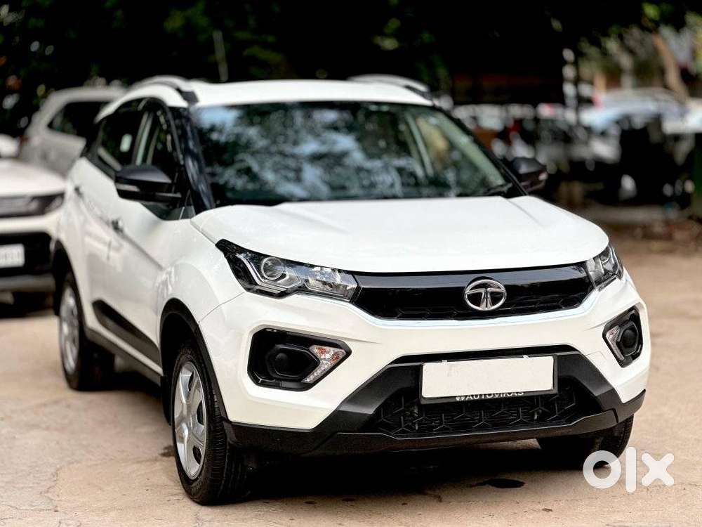 Tata Nexon 1.2 Revotron Xma Amt (s), 2022, Petrol