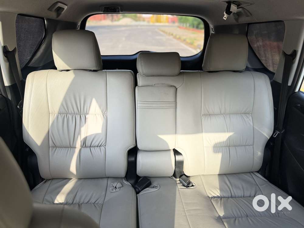 Toyota Innova Crysta 2.4 V, 2017, Diesel