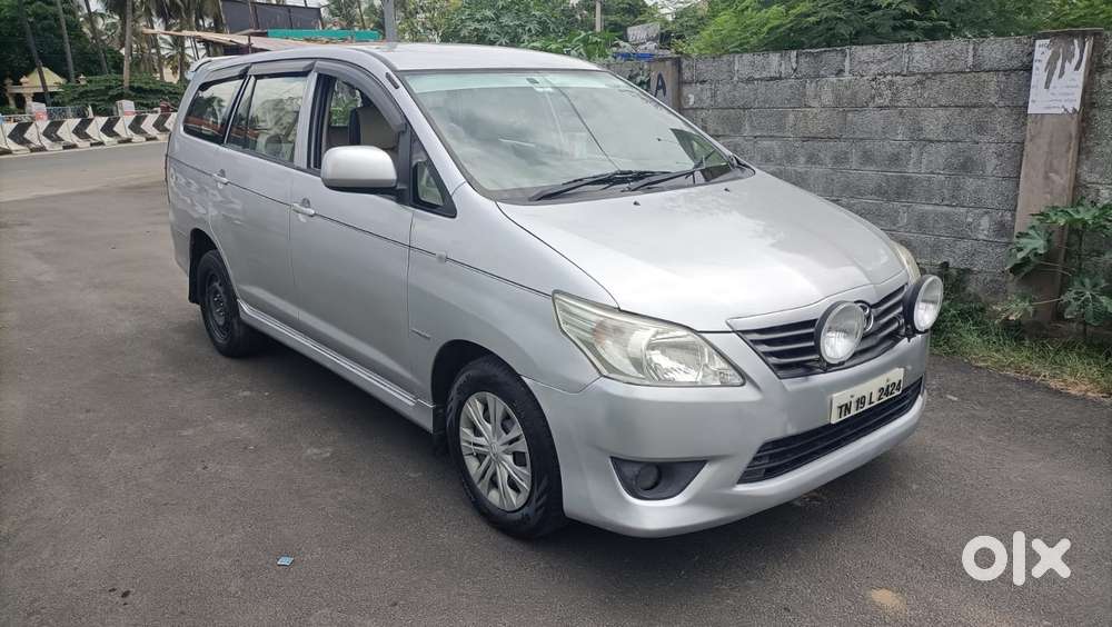 Toyota Innova 2.5 G (diesel) 8 Seater, 2013, Diesel