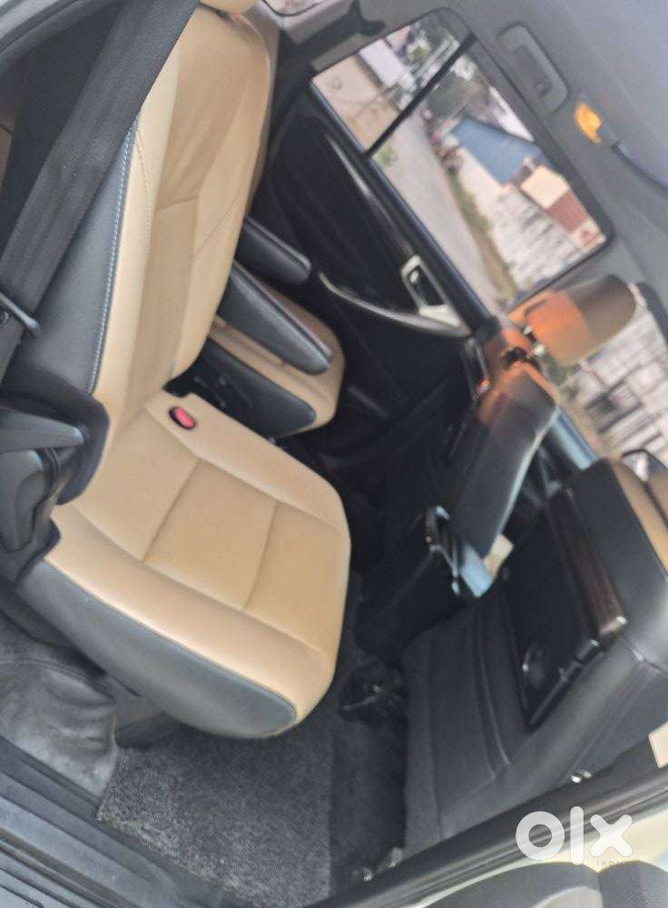 Toyota Innova Crysta